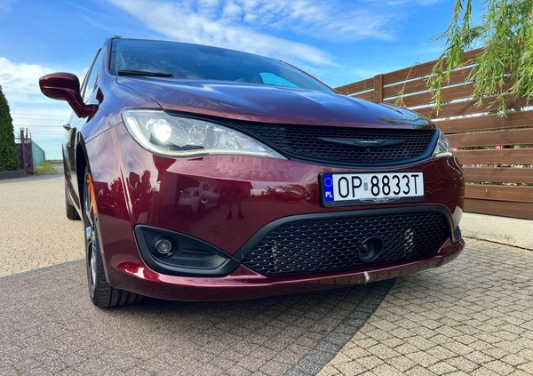 Chrysler Pacifica cena 129700 przebieg: 35800, rok produkcji 2019 z Kuźnia Raciborska małe 497